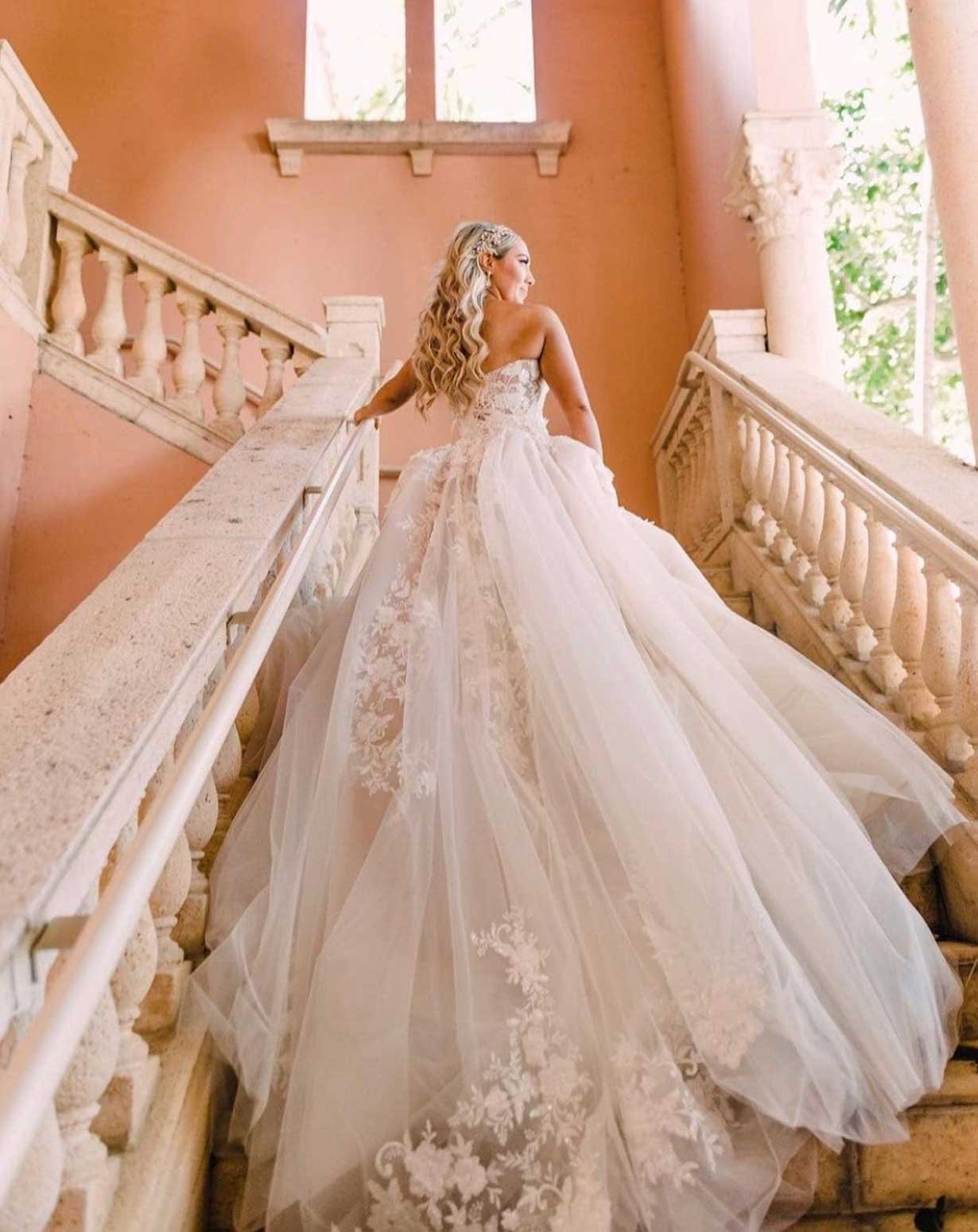 https://www.bocaratonbridal.com/Themes/BocaRatonBridal/Content/img/home/featured-intro1.jpg